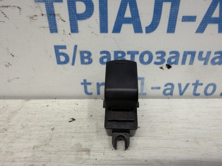 Кнопка стеклоподъемника Nissan Qashqai 2006-2013 25411BR00A (Арт. 83290)