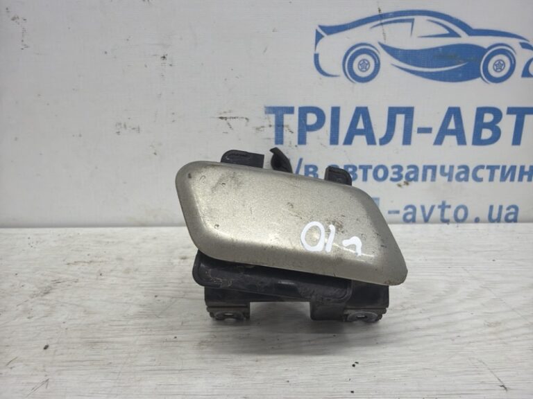 Омыватель фары правый Mitsubishi Lancer 2007-2017 8264A040 (Арт. 83301)