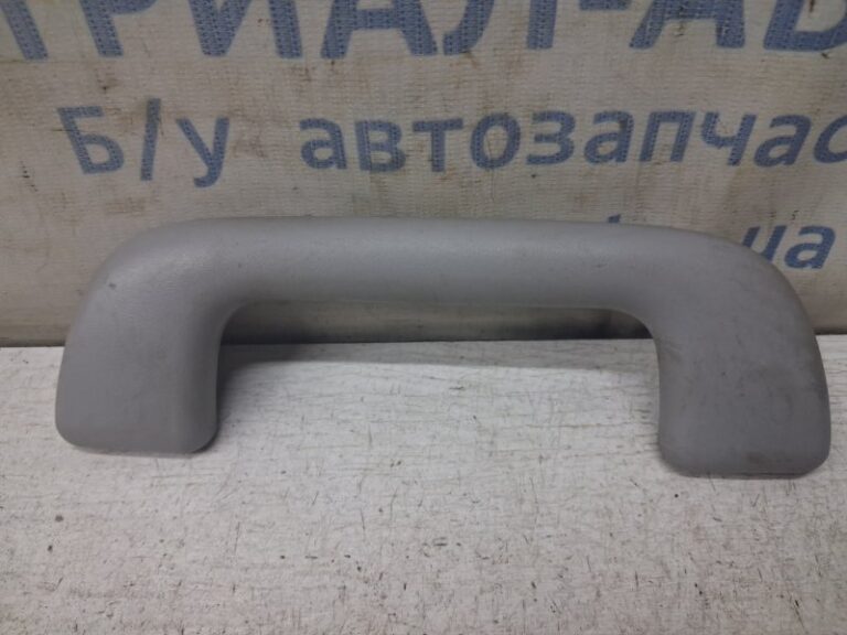 Ручка потолка Toyota RAV 4 2005-2016 7461052020B0 (Арт. 83444)