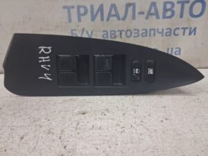 Блок управления стеклоподъемниками Toyota RAV 4 2005-2016 8482042190 (Арт. 83487)