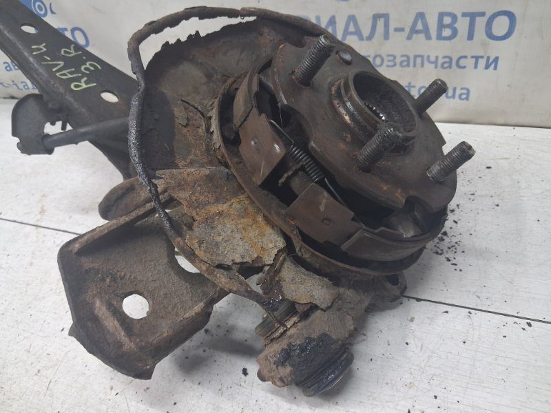 Цапфа задняя правая Toyota RAV 4 2005-2016 4230442020 (Арт. 83495) Цапфа задняя правая Toyota RAV 4 2005-2016 4230442020 (Арт. 83495)