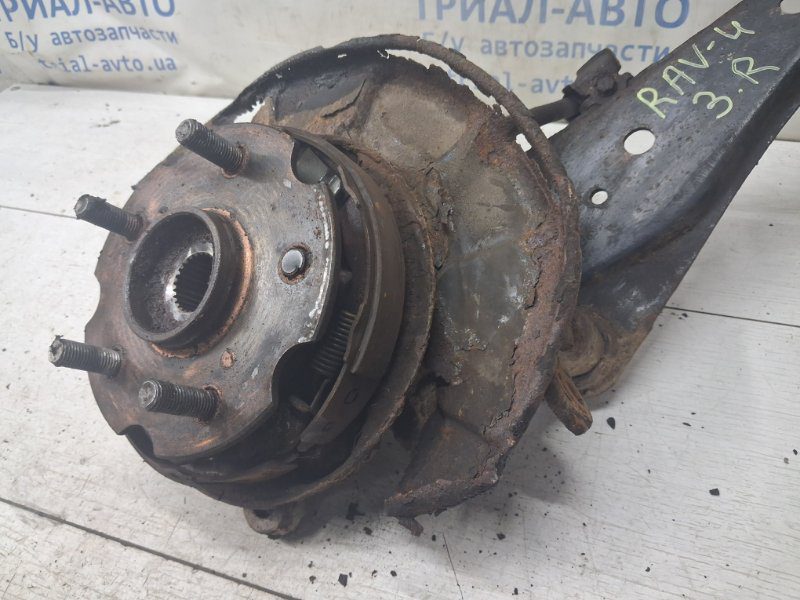 Цапфа задняя правая Toyota RAV 4 2005-2016 4230442020 (Арт. 83495) Цапфа задняя правая Toyota RAV 4 2005-2016 4230442020 (Арт. 83495)