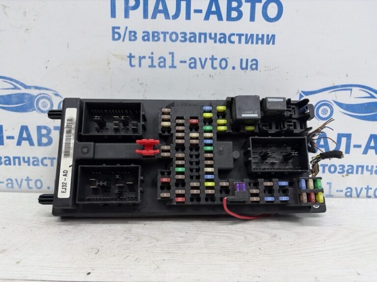 Блок предохранителей  Land Rover Range Rover Evoque 2011-2018 EJ32-14F041-AD (Арт. 83588)