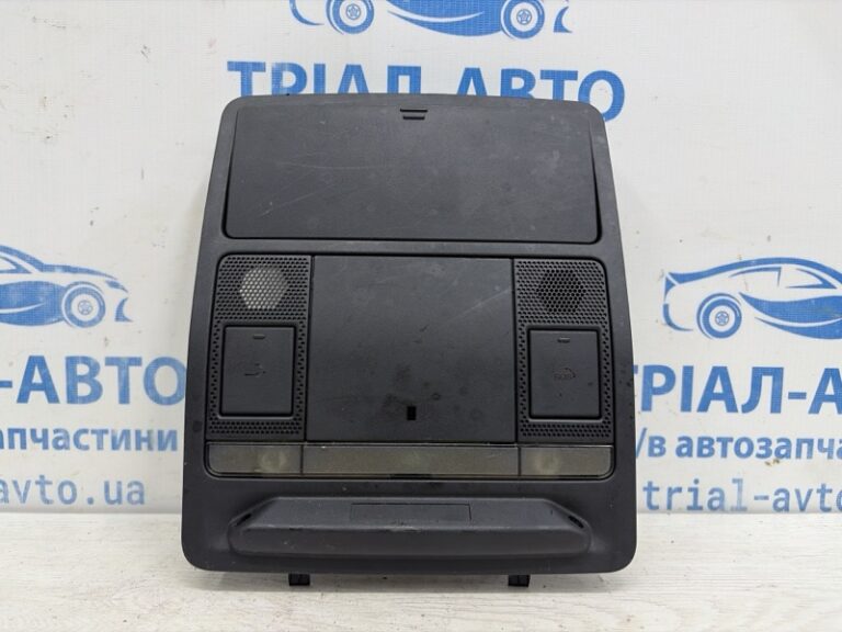 Плафон передний  Land Rover Range Rover Evoque 2011-2018 LR083809 (Арт. 83589)