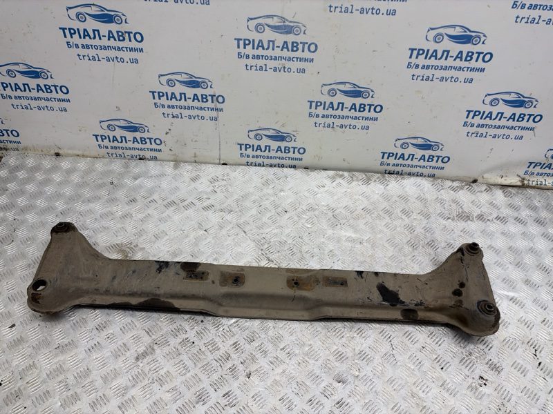 Балка передняя поперечная Mitsubishi Pajero Wagon 2006-2022 MN125541 (Арт. 83618) Балка передняя поперечная Mitsubishi Pajero Wagon 2006-2022 MN125541 (Арт. 83618)
