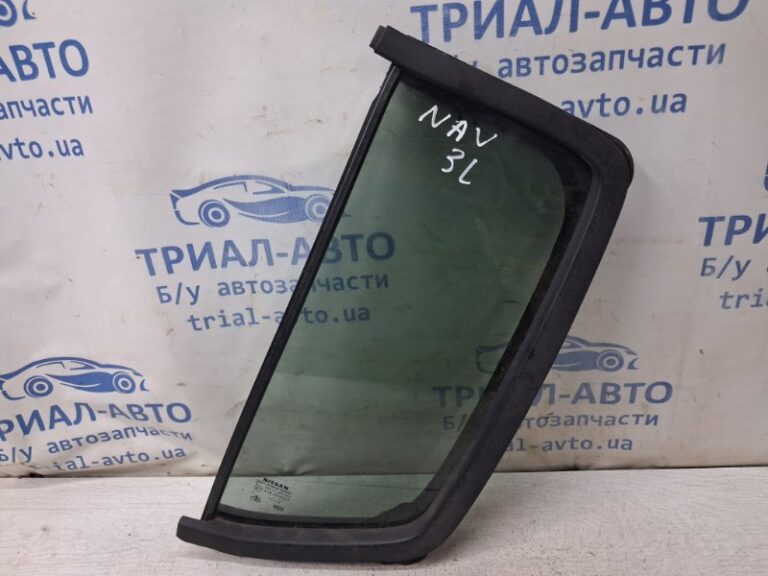 Стекло двери задней левой (форточка) Nissan Navara 2004-2015 82263EB320 (Арт. 83645)