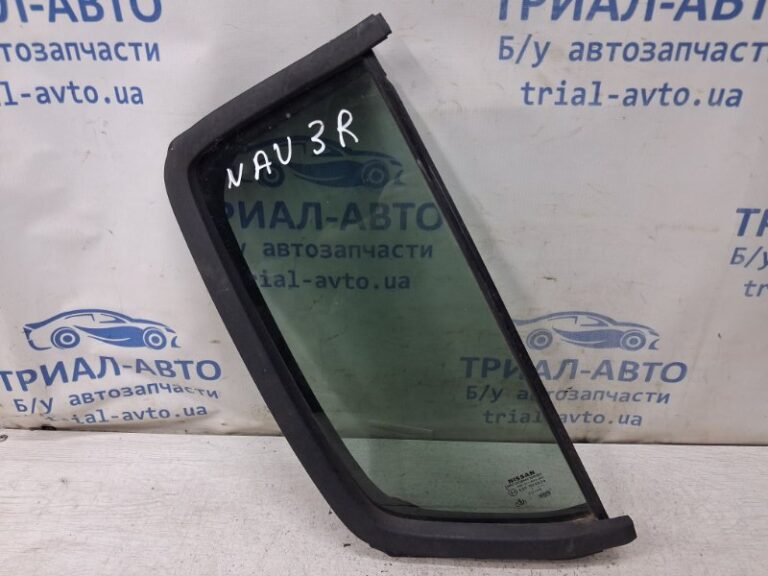 Стекло двери задней правой (форточка) Nissan Navara 2004-2015 82262EB320 (Арт. 83646)
