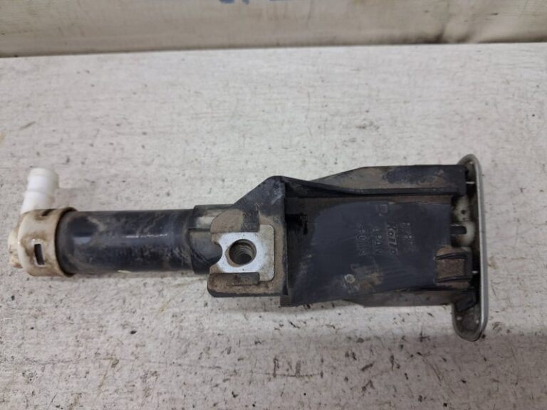 Омыватель фары правый Mitsubishi Pajero Wagon 2006-2022 8264A026 (Арт. 83667)