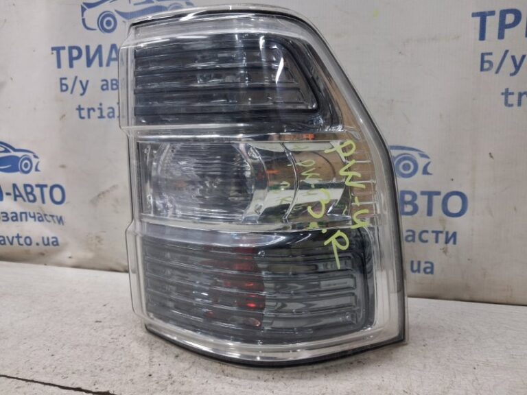 Фонарь задний внешний правый Mitsubishi Pajero Wagon 2006-2022 8330A094 (Арт. 83669)