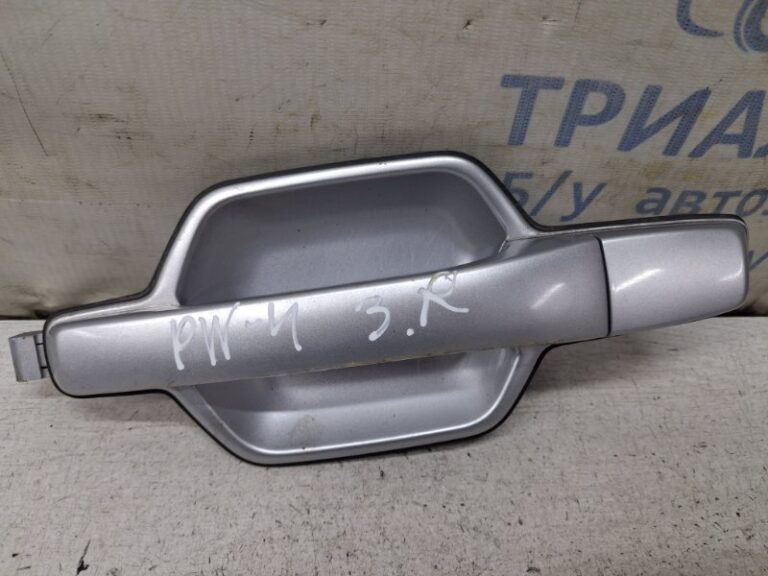 Ручка двери внешняя задняя правая Mitsubishi Pajero Wagon 2006-2022  (Арт. 83741)
