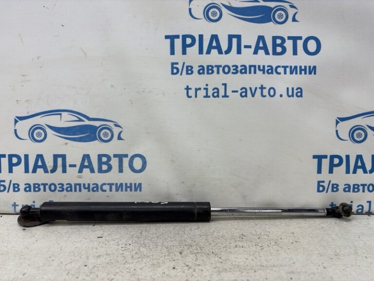Амортизатор крышки багажника Mitsubishi Pajero Sport 1996-2008 MR526933 (Арт. 83791)