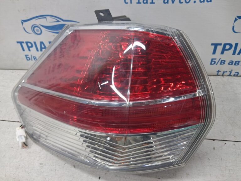 Фонарь задний внешний левый Nissan X-Trail 2014-2021 265554CA0B (Арт. 83846)