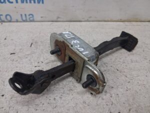 Ограничитель двери передний правый Hyundai Tucson 2015-2021 79390D3000 (Арт. 83915)