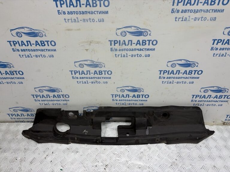 Накладка передней панели Nissan Leaf 2017- 623225SK0A (Арт. 83943)