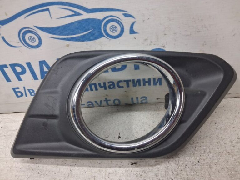 Накладка бампера Nissan X-Trail 2014-2021  (Арт. 83965)