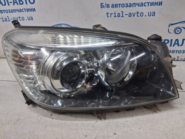 Фара правая Toyota RAV 4 2005-2016 8113042360 (Арт. 83988)