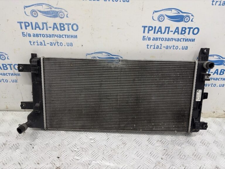 Радиатор основной Nissan Leaf 2017- 214105SH0A (Арт. 84034)