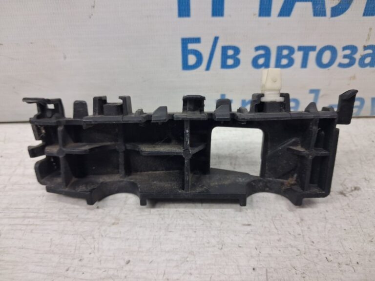 Кронштейн бампера передний правый Hyundai Tucson 2015-2021  (Арт. 84068)