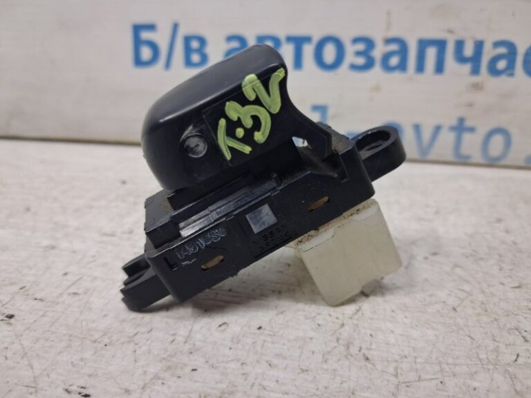 Кнопка стеклоподъемника Nissan X-Trail 2014-2021 254114CE0A (Арт. 84080)