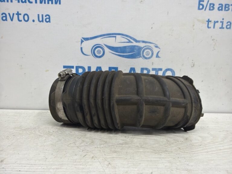 Патрубок воздушного фильтра Nissan X-Trail 2014-2021 165764BE0A (Арт. 84095)