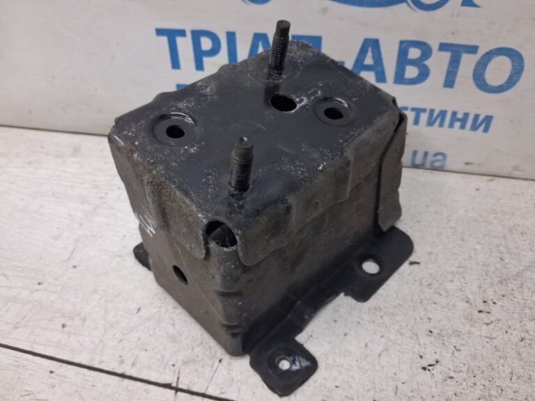 Кронштейн усилителя заднего бампера Nissan Leaf 2017- 852103NL0A (Арт. 84117)
