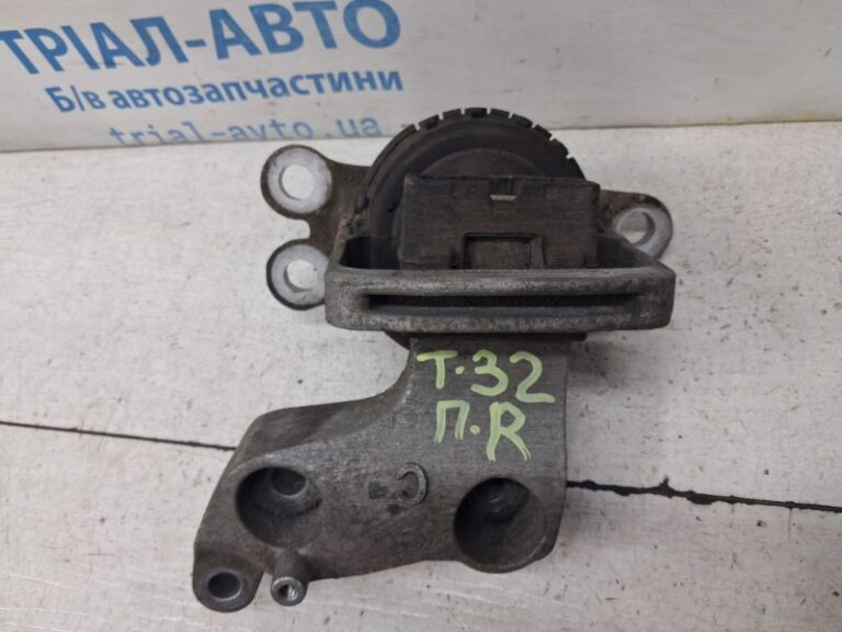 Подушка ДВС правая Nissan X-Trail 2014-2021 112104BE0A (Арт. 84131)