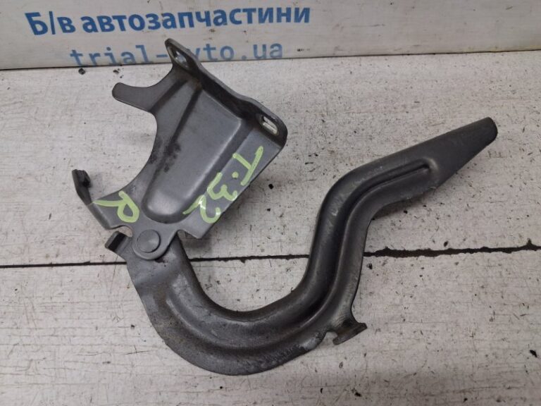 Петля капота правая Nissan X-Trail 2014-2021 654004CL0A (Арт. 84305)