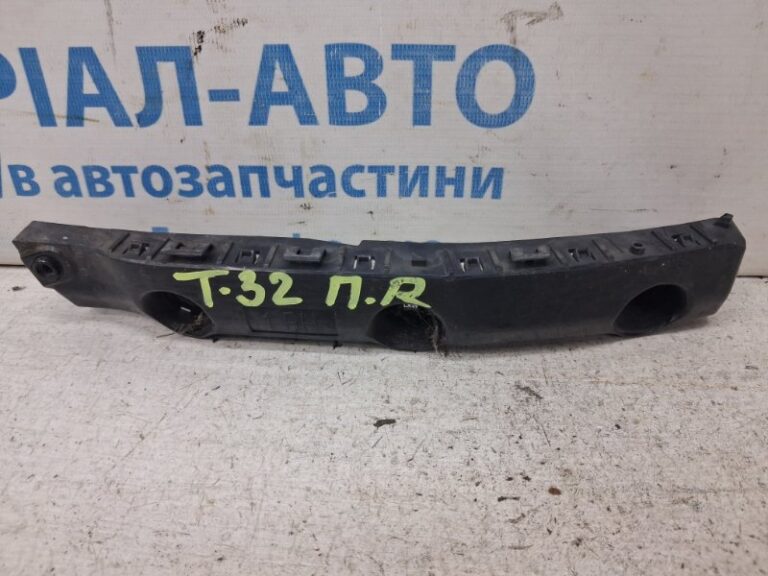 Кронштейн бампера передний правый Nissan X-Trail 2014-2021 622224CL0A (Арт. 84313)