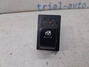 Кнопка стеклоподъемника Kia Ceed 2006-2012 935751H100 (Арт. 84507)