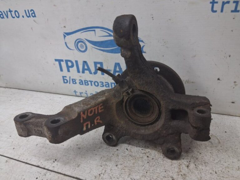 Кулак поворотный правый со ступицей Nissan Note 2005-2013 40014AX600 (Арт. 84625)