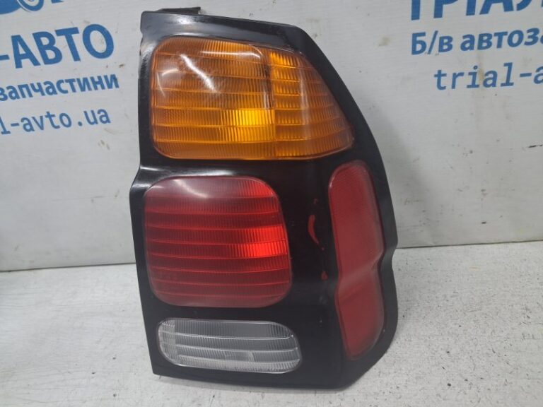 Фонарь задний внешний правый Mitsubishi Pajero Sport 1996-2008 MR496374 (Арт. 84672)
