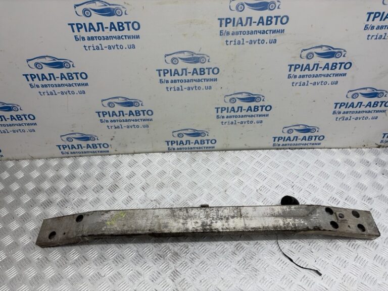 Усилитель бампера передний Nissan Note 2005-2013 620309U000 (Арт. 84725)