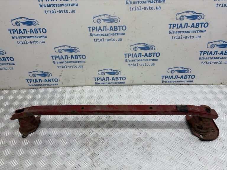 Усилитель бампера передний Nissan Micra 2002-2010 62030AX60F (Арт. 84732)