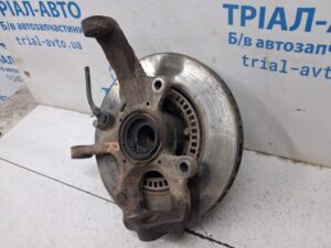 Кулак поворотный правый со ступицей Mitsubishi Pajero Sport 1996-2008 MR113895 (Арт. 84827) 0003_67_973