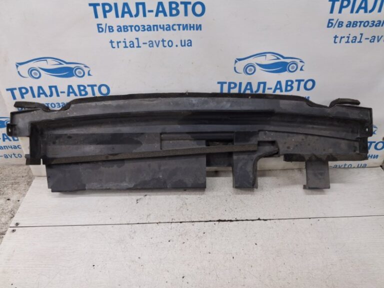 Дефлектор радиатора Nissan X-Trail 2014-2021 215794BE0A (Арт. 84832)
