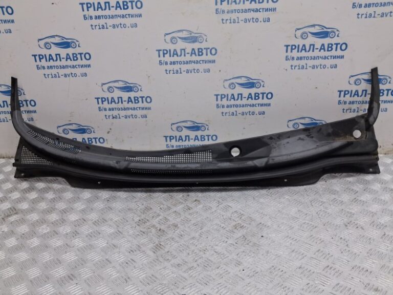 Дефлектор дворников Kia Ceed 2006-2012 861501H000 (Арт. 84835)