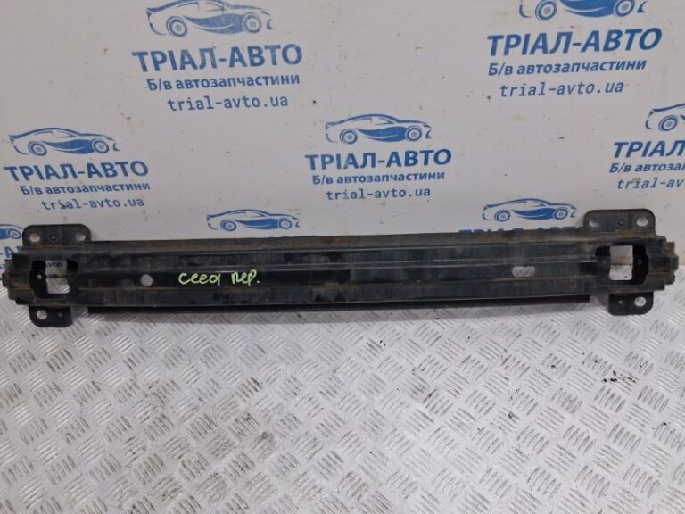Усилитель бампера передний Kia Ceed 2006-2012 865301H000 (Арт. 84836)