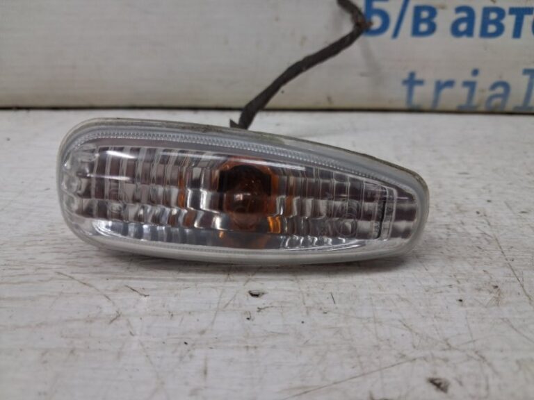 Повторитель поворотника Kia Ceed 2006-2012 923033L100 (Арт. 84863)