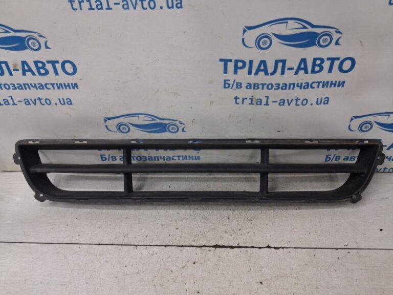 Решетка бампера центральная Kia Ceed 2006-2012 865221H000 (Арт. 84931)