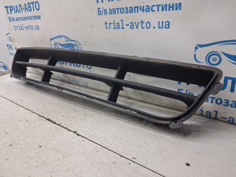 Решетка бампера центральная Kia Ceed 2006-2012 865221H000 (Арт. 84931) Решетка бампера центральная Kia Ceed 2006-2012 865221H000 (Арт. 84931)