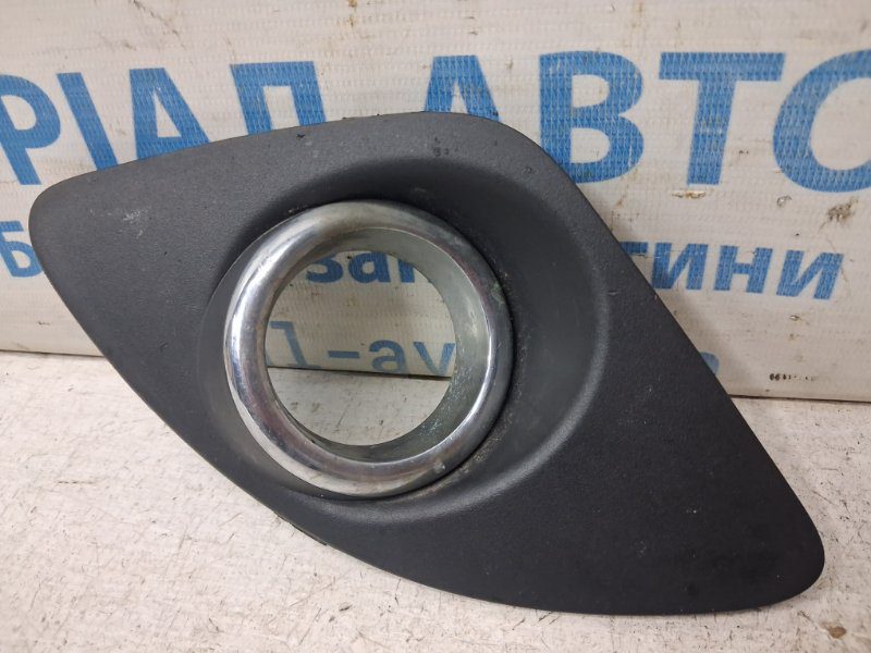 Решетка противотуманки правая Kia Ceed 2006-2012 865641H020 (Арт. 84934) Решетка противотуманки правая Kia Ceed 2006-2012 865641H020 (Арт. 84934)