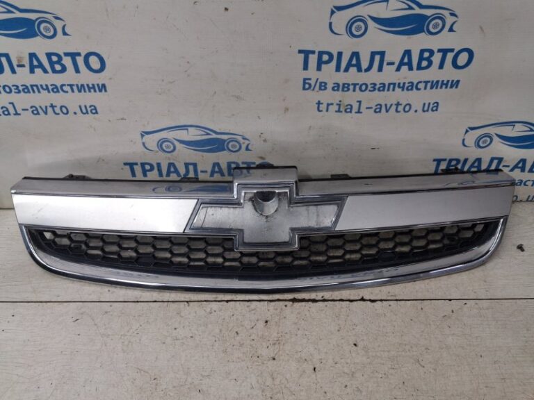 Решетка радиатора Chevrolet Captiva 2006-2018 96442717 (Арт. 84974)