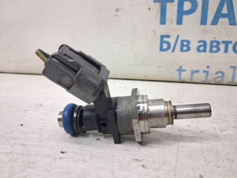 Форсунка топливная Mazda CX 7 2006-2012 L3K9-13-250A (Арт. 85129)