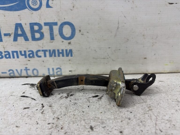 Ограничитель двери задний левый Hyundai Santa fe 2005-2012 79480-2B000 (Арт. 85242)